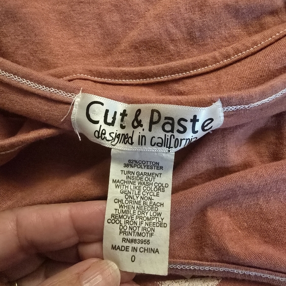 Women's Rust Graphic Long Sleeve Top - Picture 3 of 4